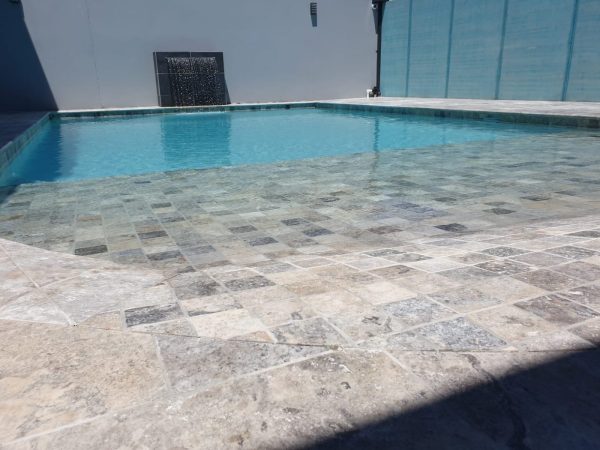 SILVER-TRAVERTINE-COBBLE-STONE-RMS-TRADERS