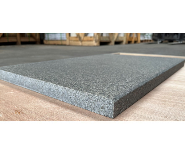 Granite-Maha-Black-Bevel-400x600x30mm-and-400x800x30mm-scaled-1.jpeg