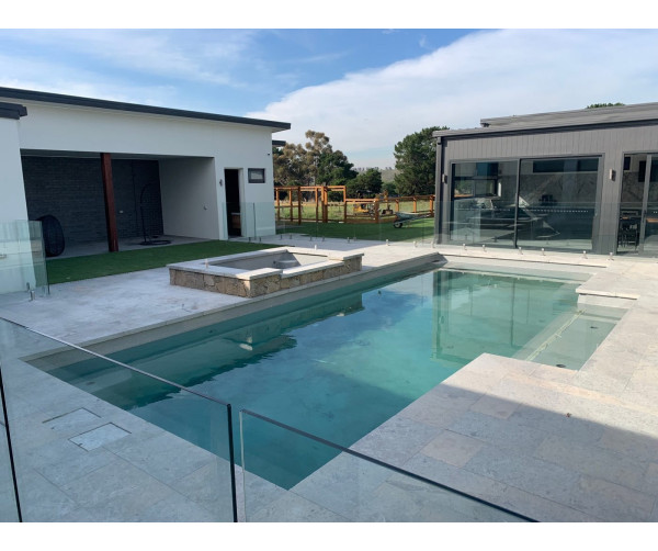 MAYFAIR-BRUSHED-LIMESTONE_RMS-TRADERS_NATURAL-STONE-PAVERS-POOL-COPING-SUPPLIER-MELBOURNE-4-1-scaled-1.jpg