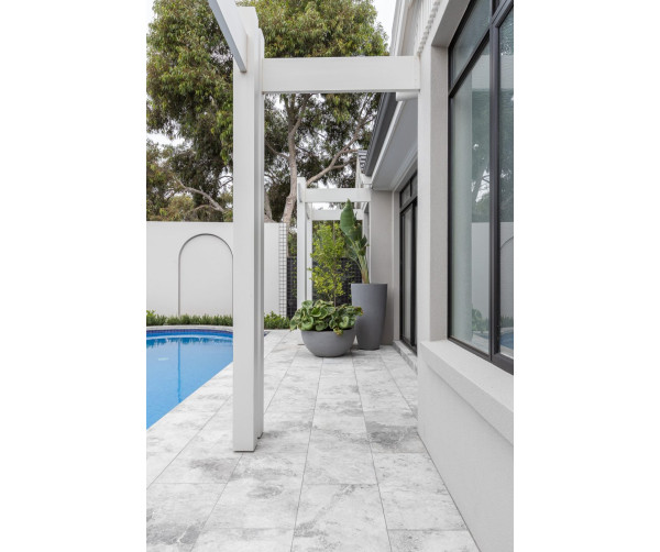 TUNDRA-OCEAN-SANDBLASTED-LIMESTONE_RMS-TRADERS_POOL-COPING-NATURAL-STONE-SUPPLIER-MELBOURNE-12-scaled-1.jpg